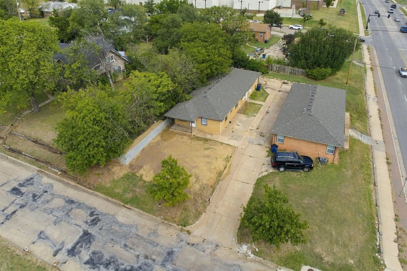 2804 E 13th #1410/1412 N Volutsia, Wichita, KS 67214
