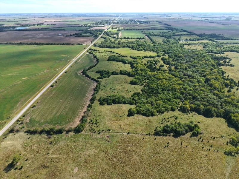 00000 27th Ave, Canton, KS 67428