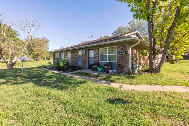 306 Kansas, Longton, KS 67352