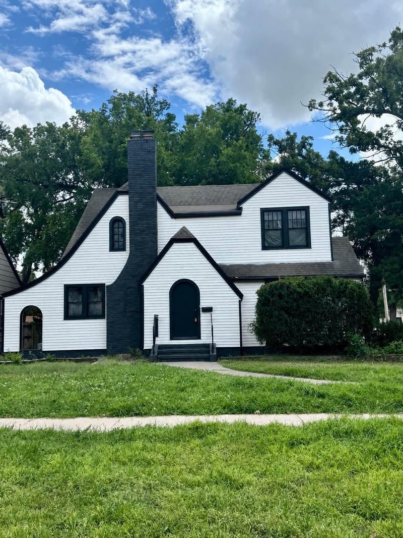 701 E 4th St, Newton, KS 67114