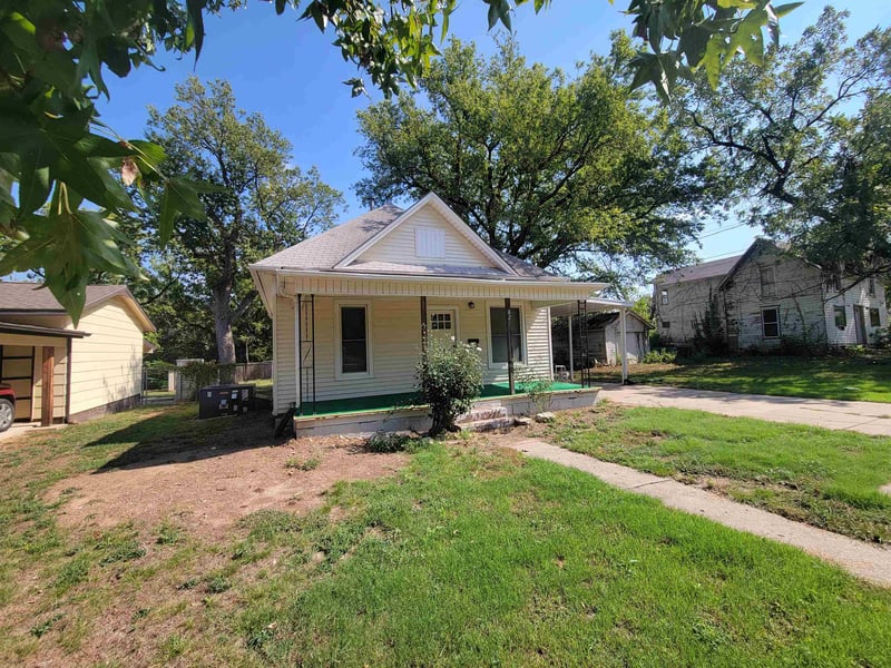 821 S C St, Wellington, KS 67152