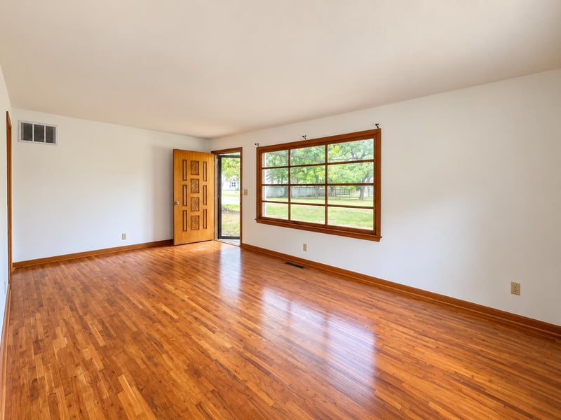 120 S Norris, Benton, KS 67017