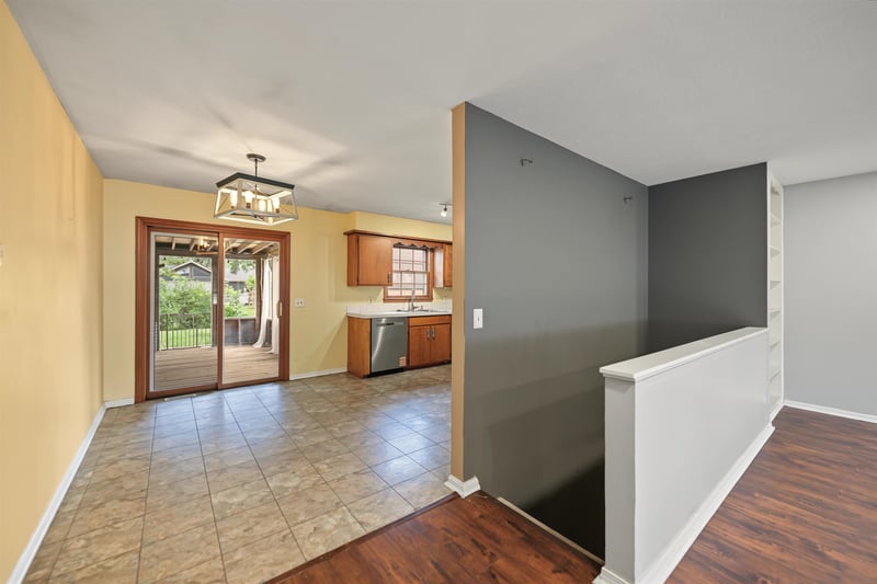 2058 Lewis St, Salina, KS 67401