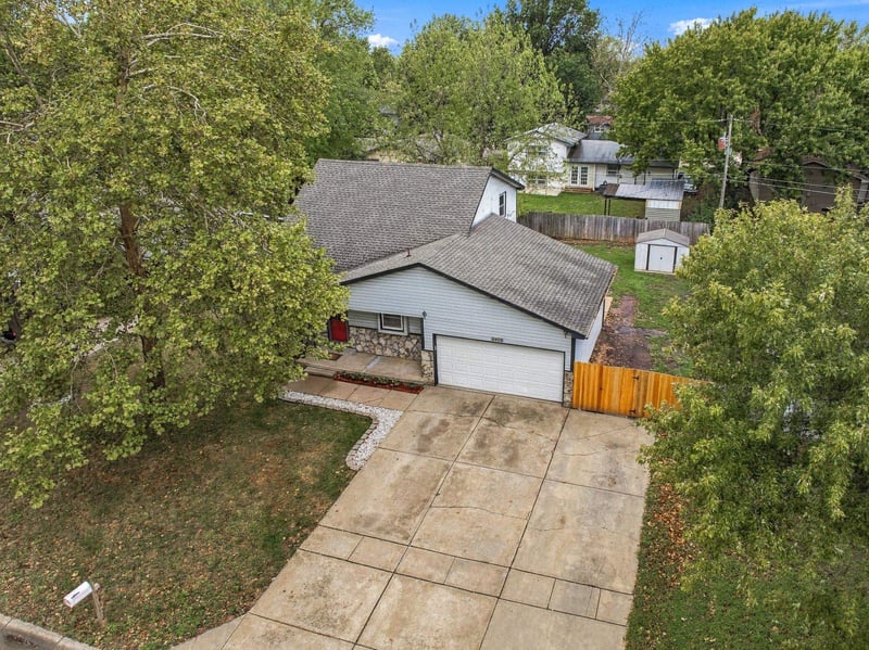 6403 N Wendell St, Park City, KS 67219