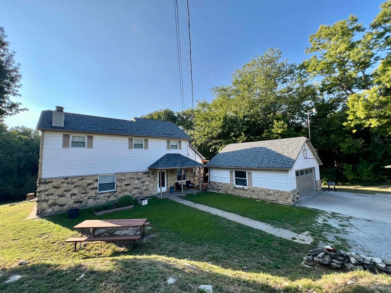 1402 E Madison, Arkansas City, KS 67005