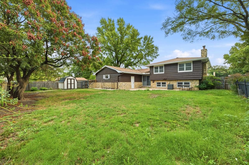 1383 N Caddy Ln, Wichita, KS 67212