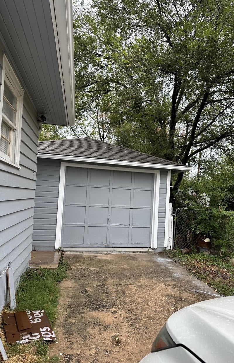 1842 N Estelle, Wichita, KS 67214