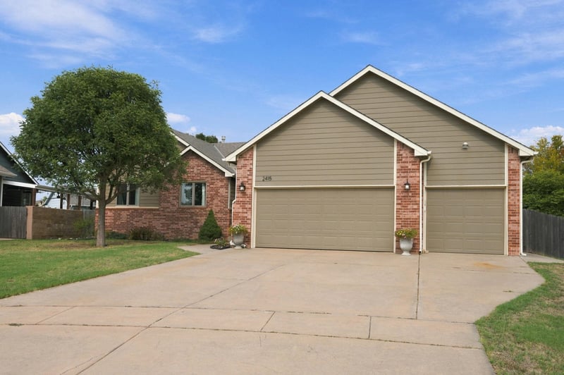 2415 E Eastridge, Goddard, KS 67052
