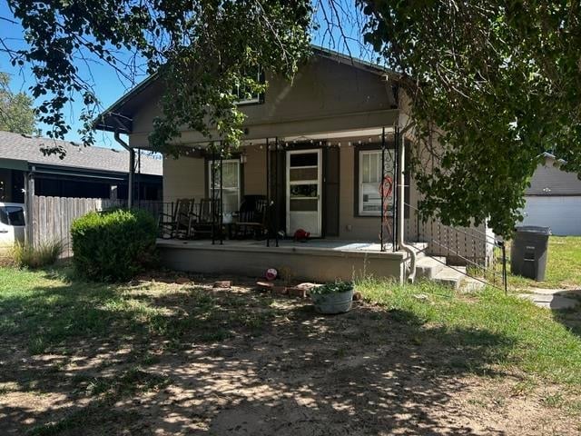 918 N 4th St, Arkansas City, KS 67005
