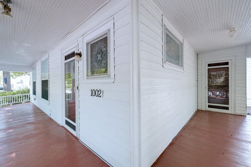 1002 E 9th Ave, Winfield, KS 67156