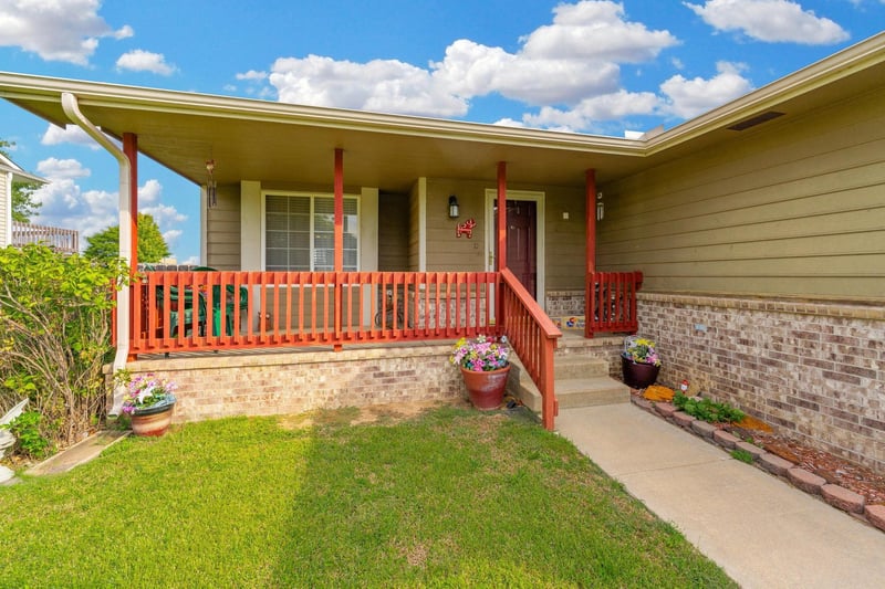 1764 N Myers Cir, Mulvane, KS 67110