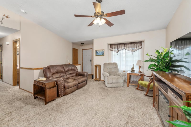 1764 N Myers Cir, Mulvane, KS 67110