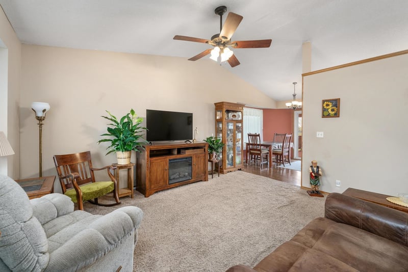 1764 N Myers Cir, Mulvane, KS 67110