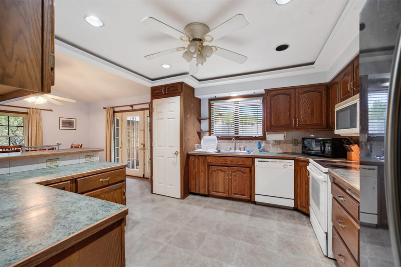2068 N Westridge, Wichita, KS 67203