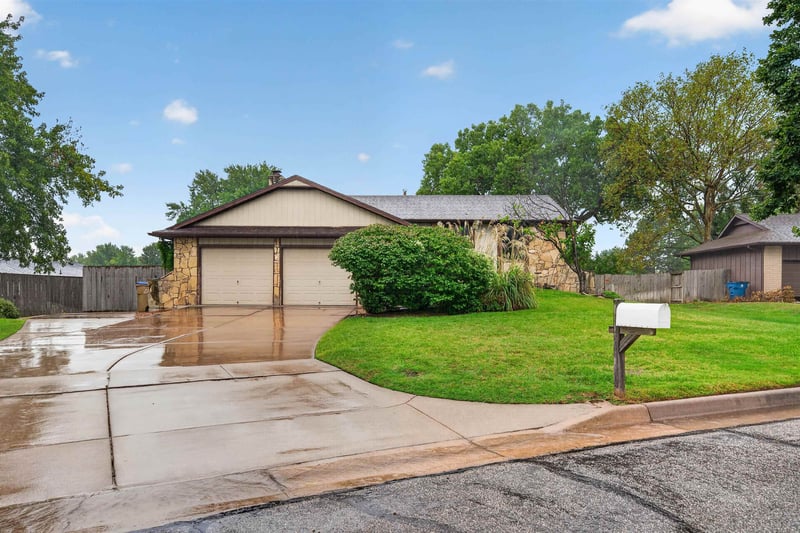 2068 N Westridge, Wichita, KS 67203