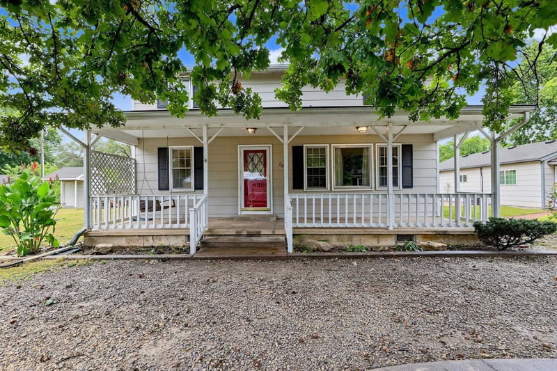705 S College, Mulvane, KS 67110
