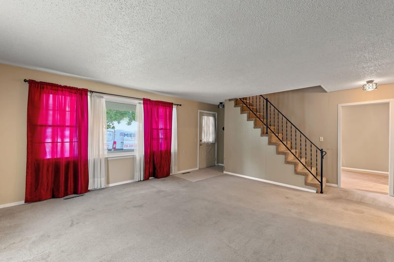 705 S College, Mulvane, KS 67110