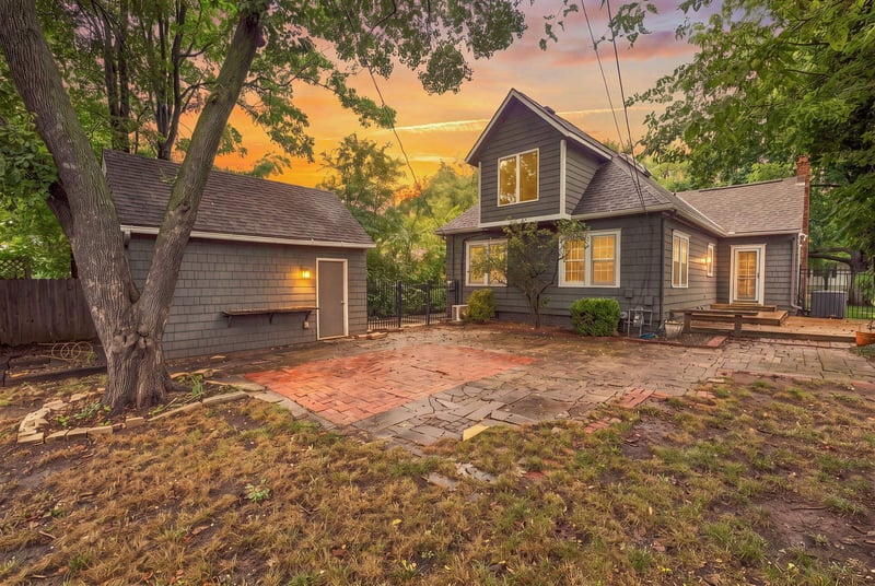 3431 E Pine St, Wichita, KS 67208