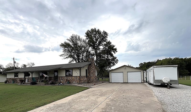135 W 79th St S, Haysville, KS 67060