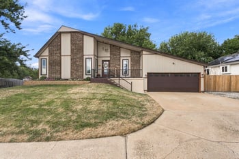329 N Lioba Dr, Andover, KS 67002