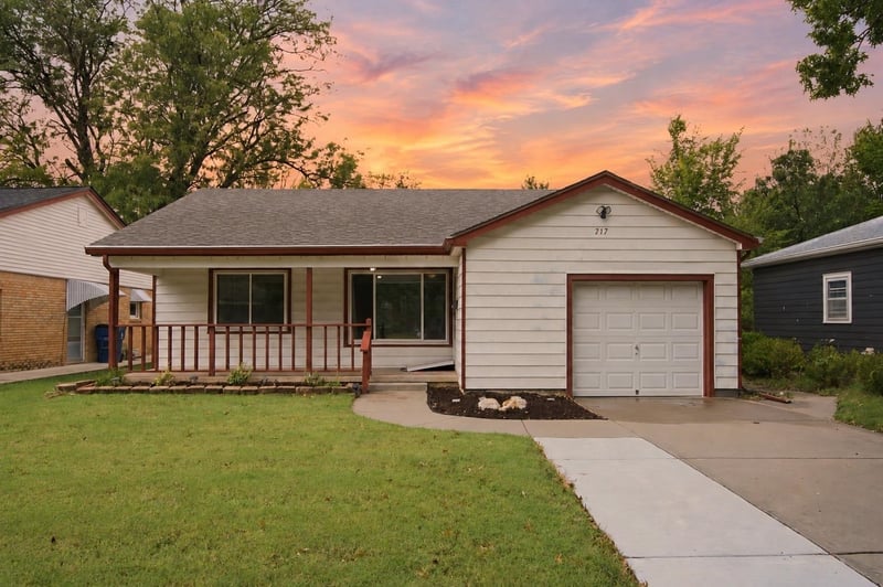 717 S Waverly Dr, Wichita, KS 67218