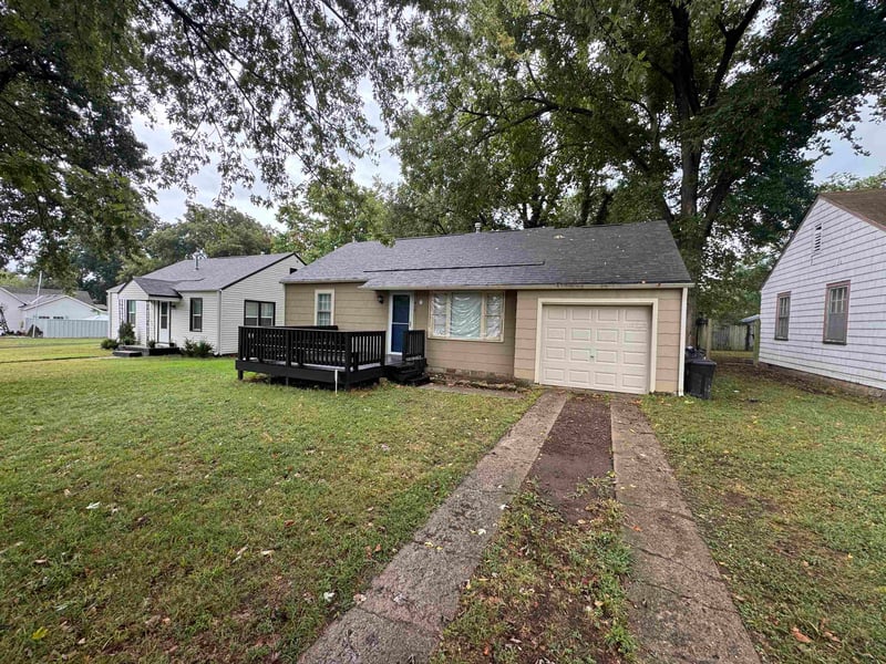 419 E 16th, Winfield, KS 67156