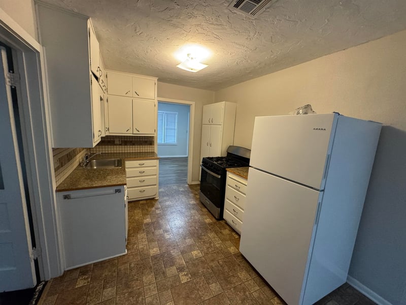 419 E 16th, Winfield, KS 67156