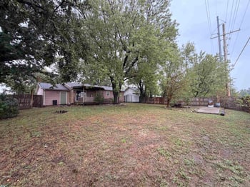 524 Meadowbrook Ct, Newton, KS 67114