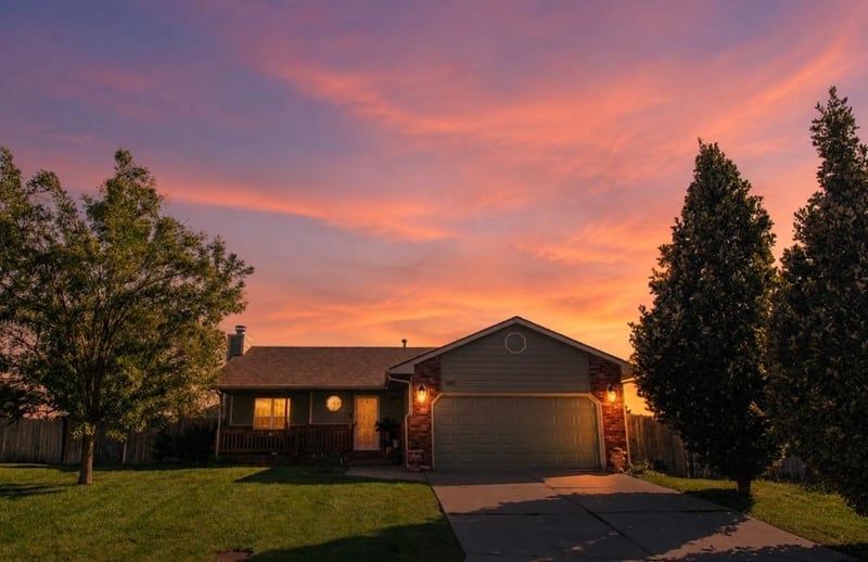 1661 N Prairie Run Cir, Mulvane, KS 67110