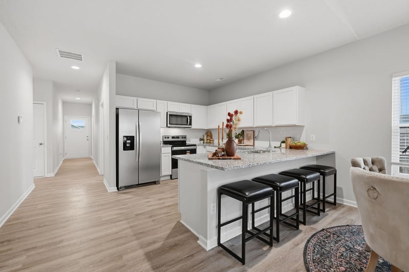 2717 S Cypress St, Wichita, KS 67210-2475