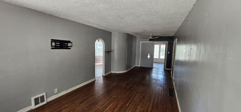 655 S Quentin St, Wichita, KS 67218