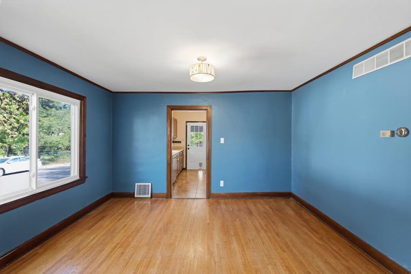 556 N Terrace Dr, Wichita, KS 67208