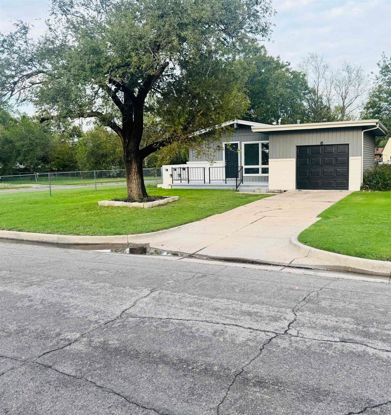 2804 S Everett, Wichita, KS 67217