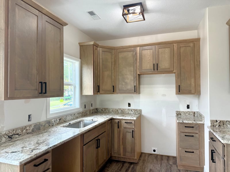 401 N Joyce St, Solomon, KS 67480