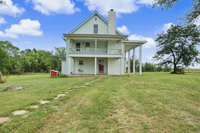 1218 Sunset Rd, Delphos, KS 67436