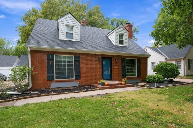 115 N Ridgewood Dr, Wichita, KS 67208