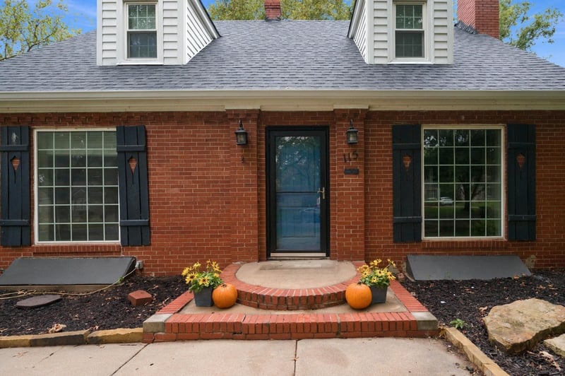 115 N Ridgewood Dr, Wichita, KS 67208