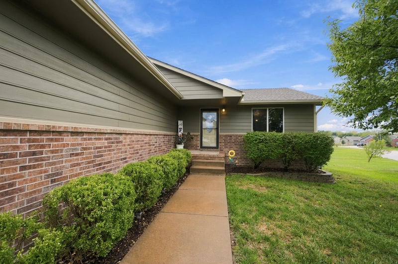 6910 N Wendell Ct, Park City, KS 67219