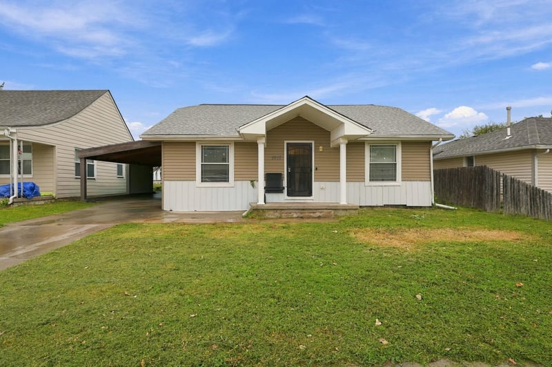 1917 S Everett St, Wichita, KS 67213
