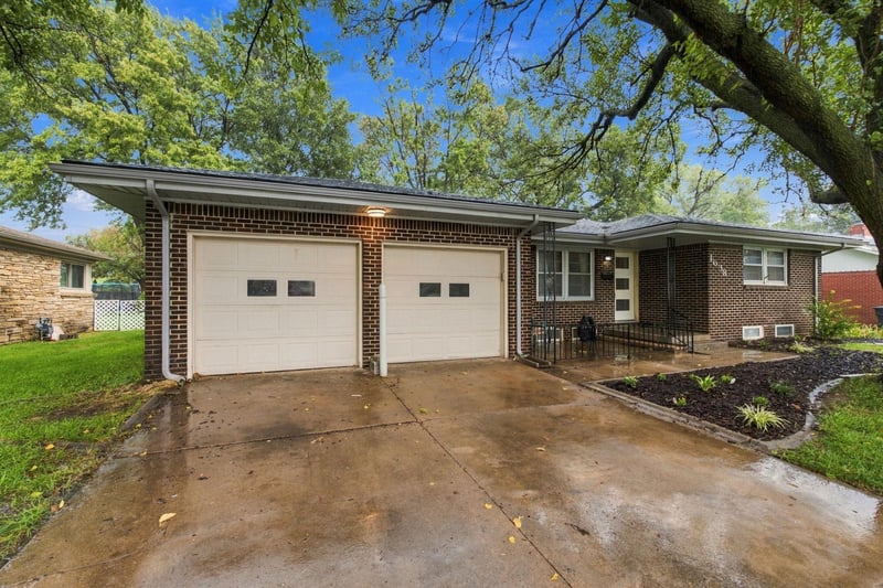 1638 N Meridian Ave, Wichita, KS 67203