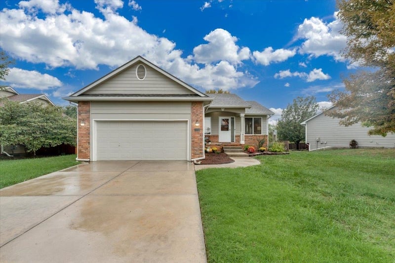 3010 E Lanners Cir, Wichita, KS 67219