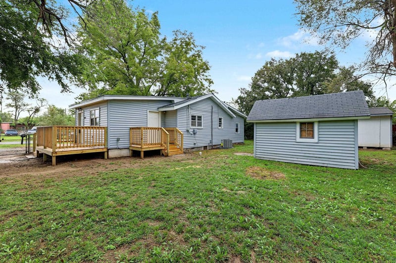 401 E 56th, Wichita, KS 67216
