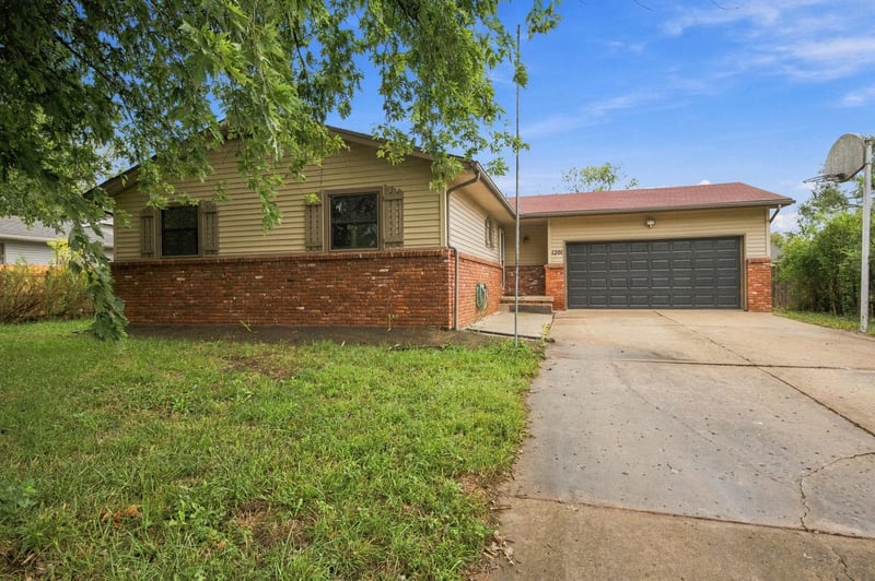 1201 N Morris St, Rose Hill, KS 67133-9331