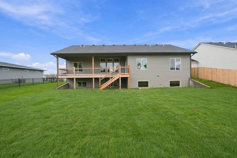 8231 E Summerside Pl, Bel Aire, KS 67226