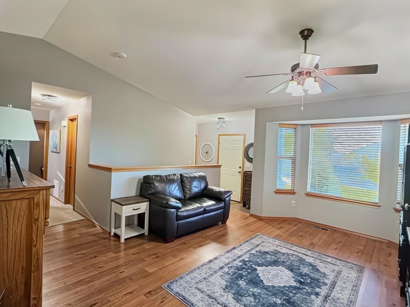 100 Sheffield St, Newton, KS 67114