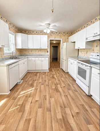 4204 S Bartlow Dr, Wichita, KS 67217-4650