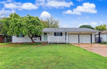 4431 N Auburn St, Bel Aire, KS 67220
