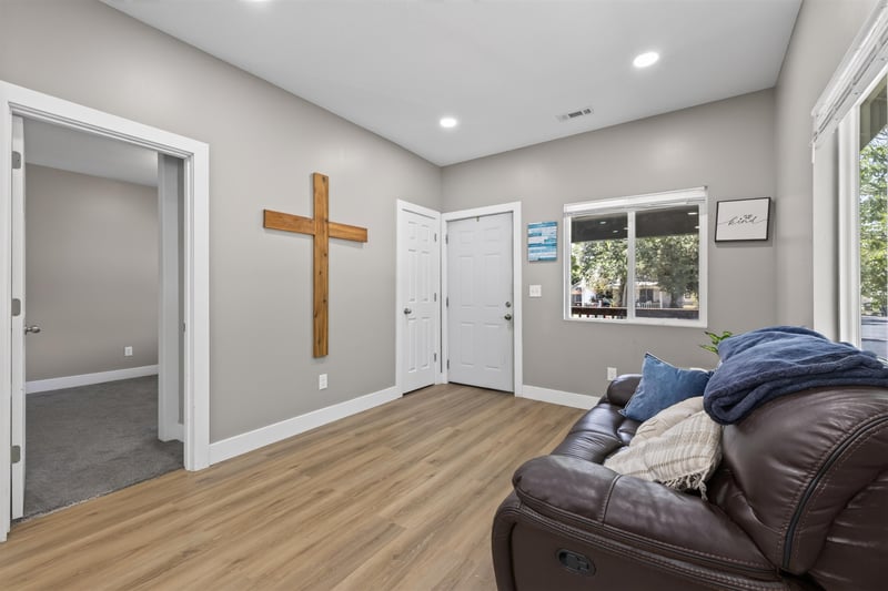 1700 S Water St, Wichita, KS 67213-5151