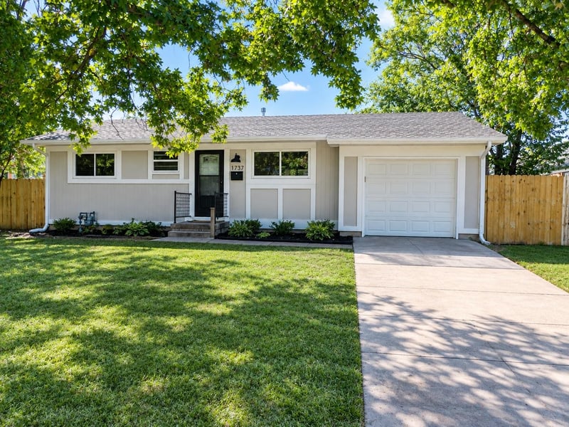 1737 S Fern Ave, Wichita, KS 67213