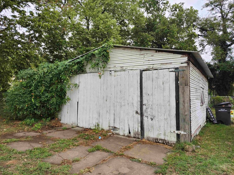1025 S 2nd, Arkansas City, KS 67005